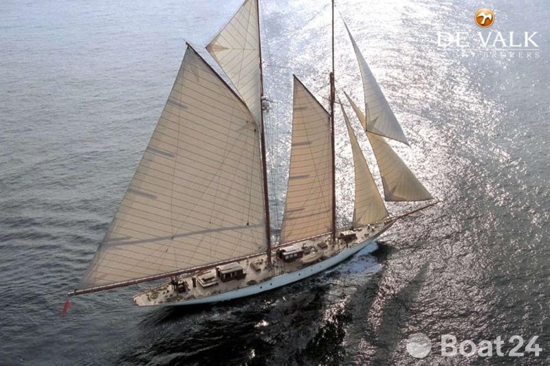Schooner Classic gaff
