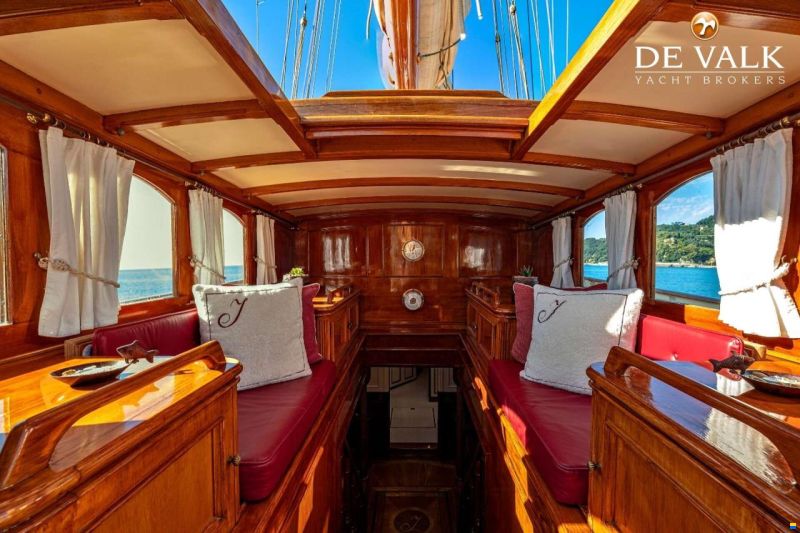 Schooner Classic gaff