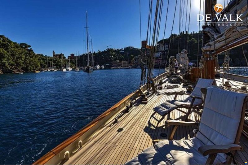 Schooner Classic gaff