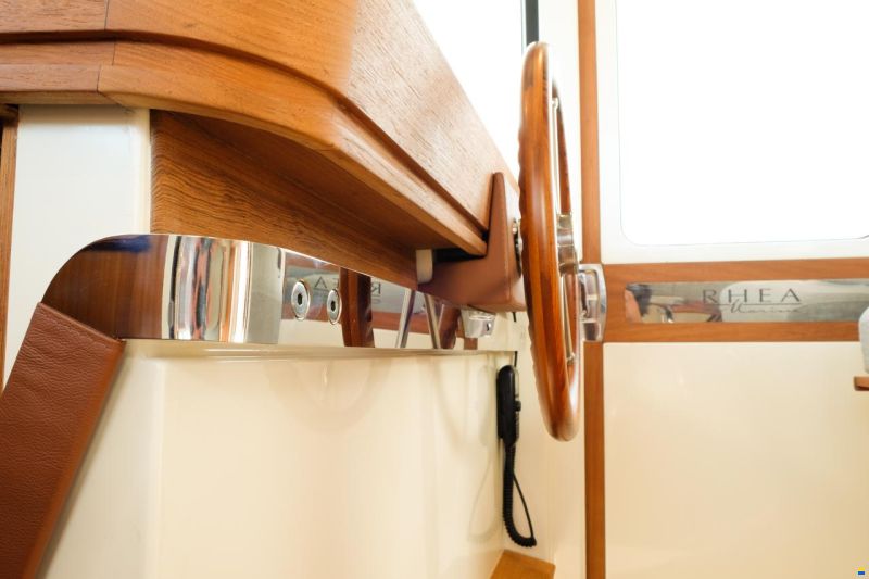 Rhéa 34 Trawler Fly Sedan