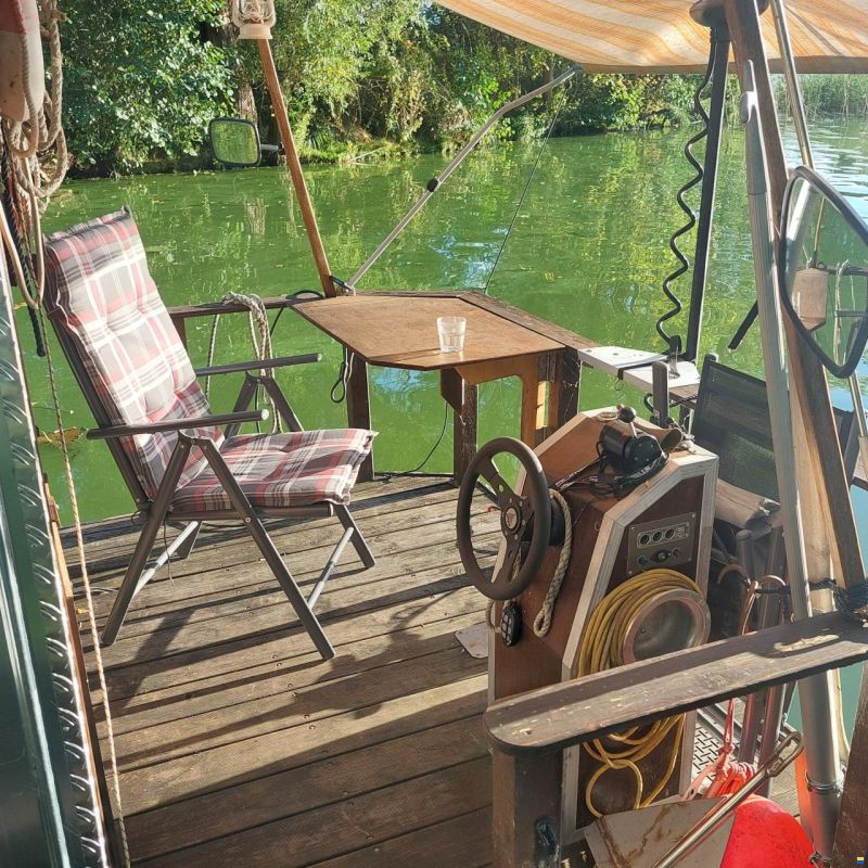Kleines Hausboot Eigenbau