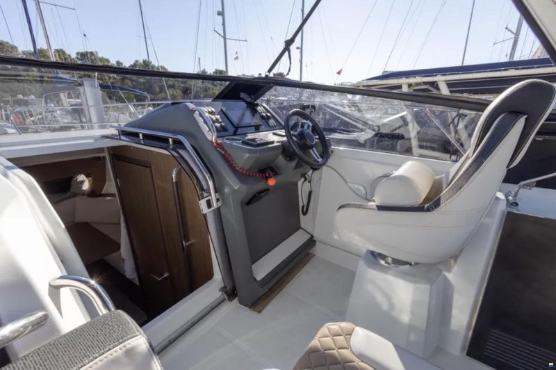Jeanneau Leader 30