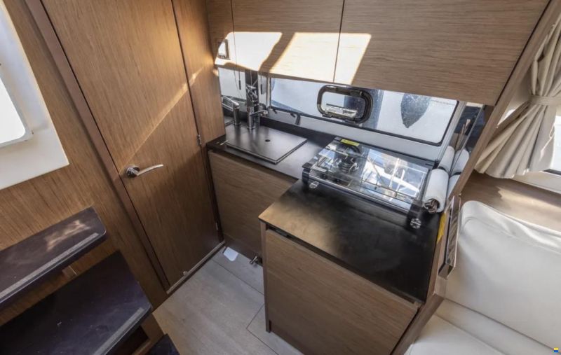 Jeanneau Leader 30