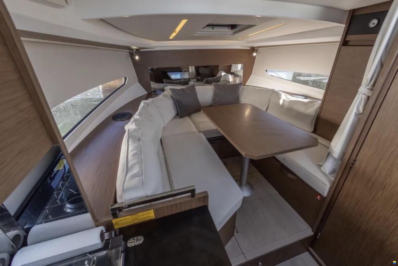 Jeanneau Leader 30