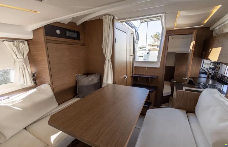 Jeanneau Leader 30