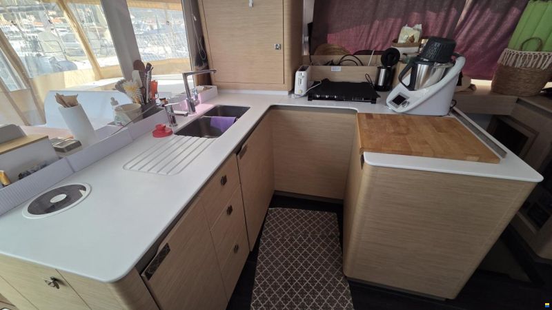 Fountaine Pajot Astrea 42