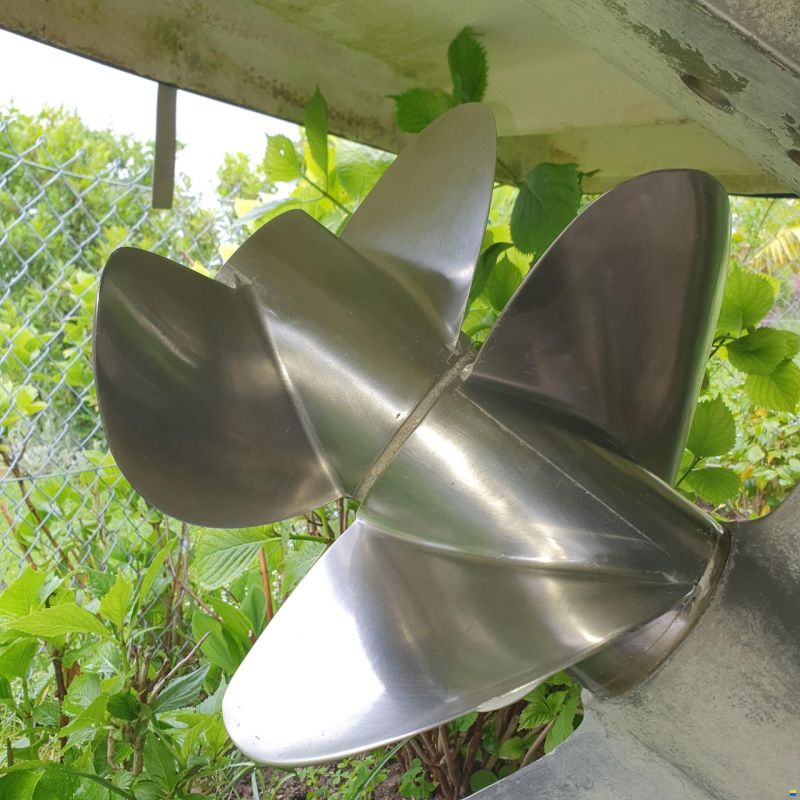 Rinker 232 Captiva Cuddy