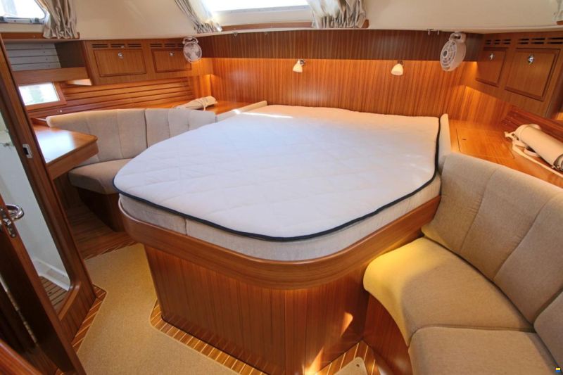 Hallberg-Rassy 48 Mk II