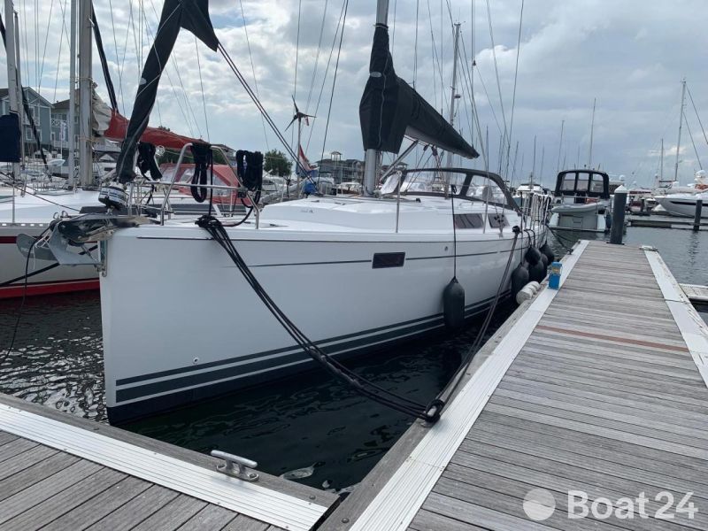 Hanse 385