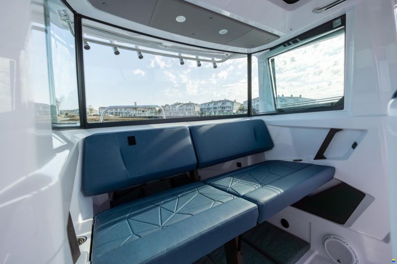 Axopar 29 Cross Cabin