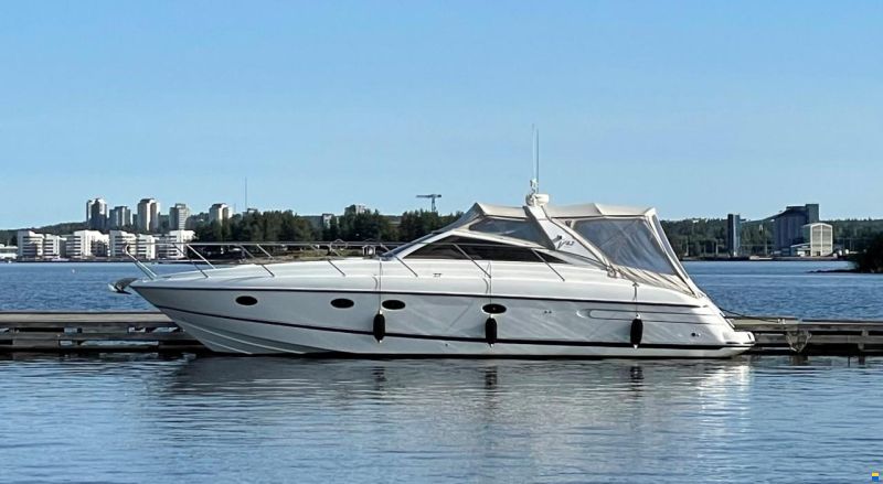 Princess V42