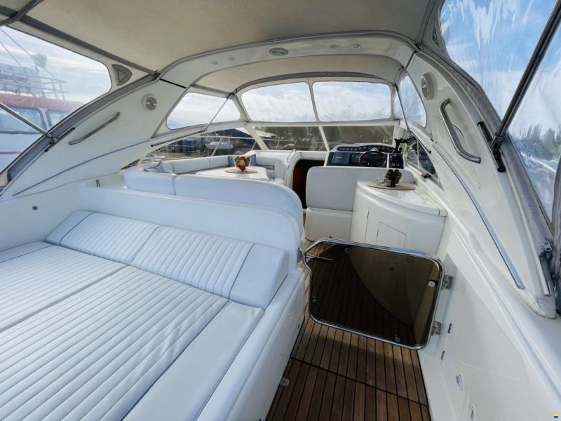 Princess V42