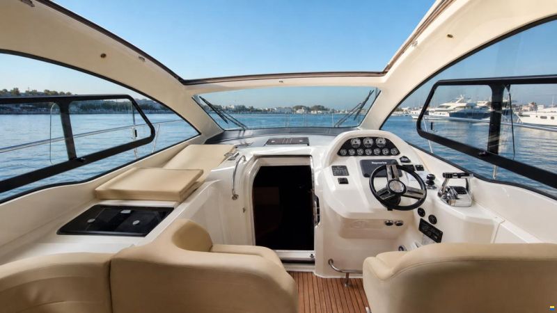 Bavaria 34HT