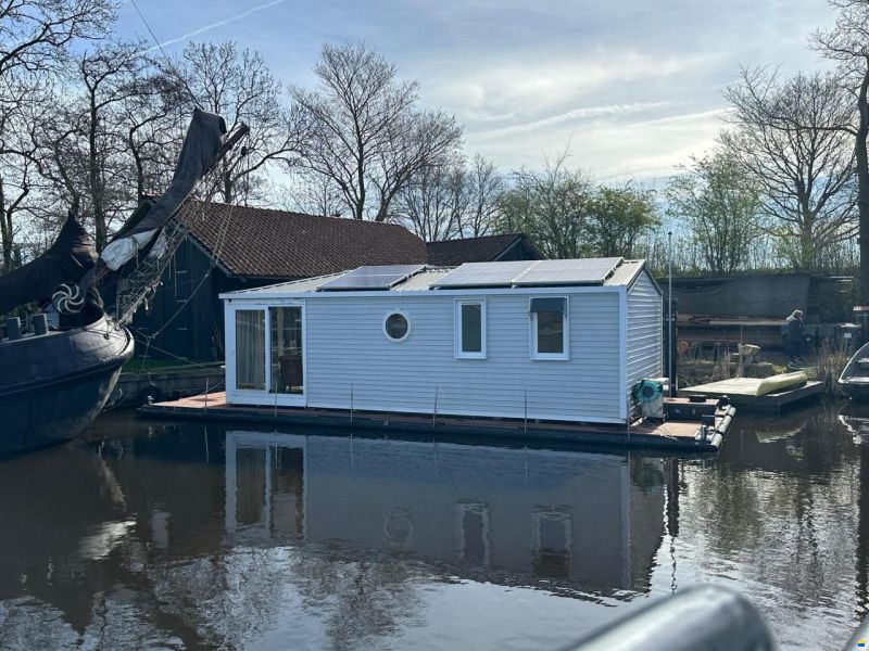 Aquahome Offshore Houseboat STE 12 Bij 5