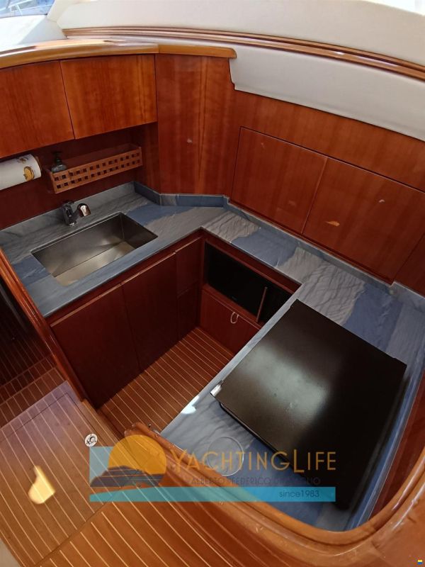 Azimut AZ 43
