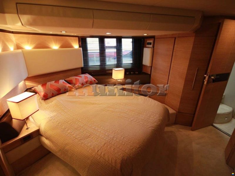 Azimut 58 Fly