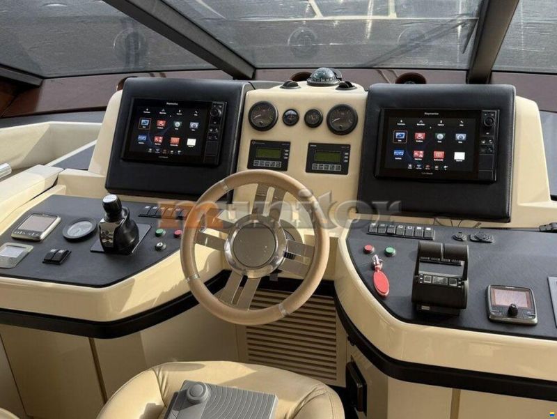 Azimut 58 Fly