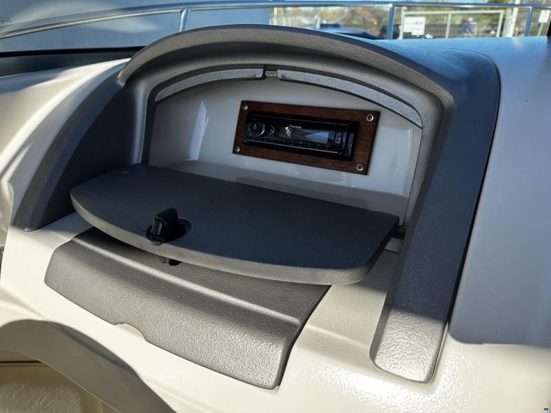 Monterey 214 FSC, MerCruiser 4.3 MPI