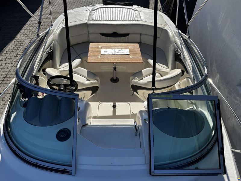 Monterey 214 FSC, MerCruiser 4.3 MPI