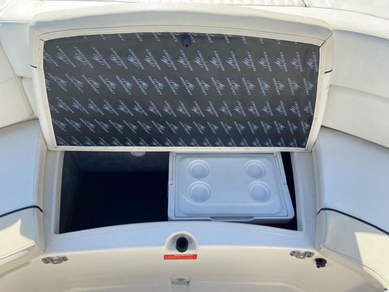 Monterey 214 FSC, MerCruiser 4.3 MPI