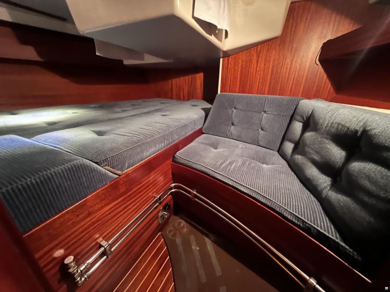 Sweden Yachts 340