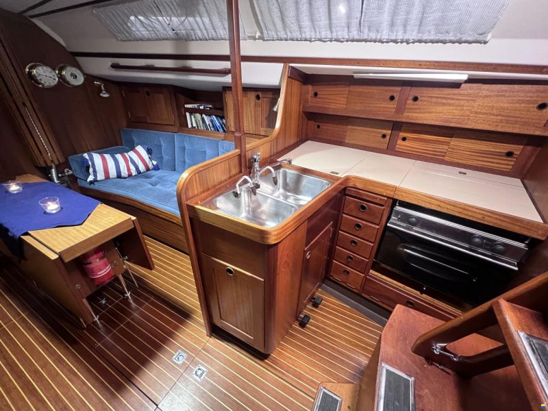 Sweden Yachts 340