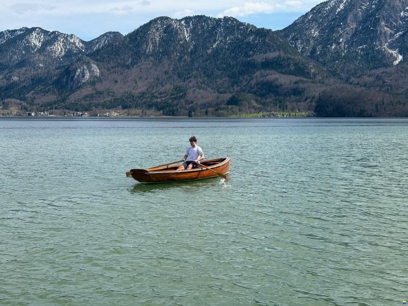 Ruderboot aus Mahagoni formverleimt