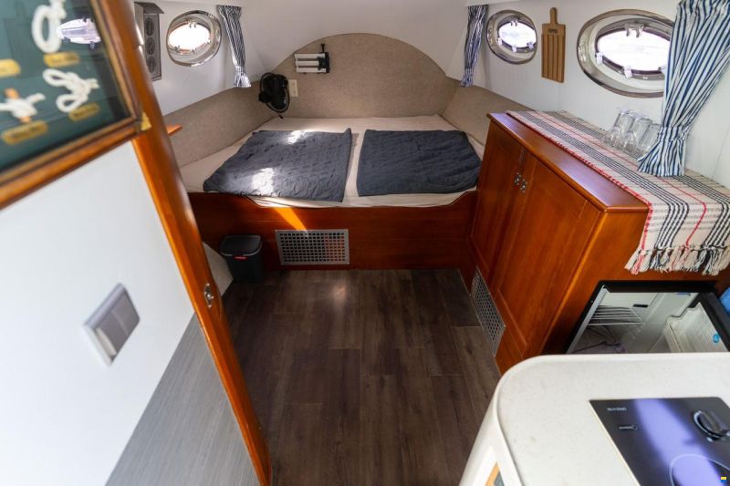 Menorquin Conquistador 850 Cabin