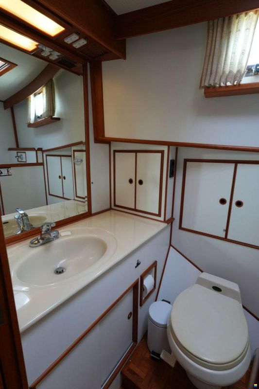 Grand Banks 46 Motor Yacht