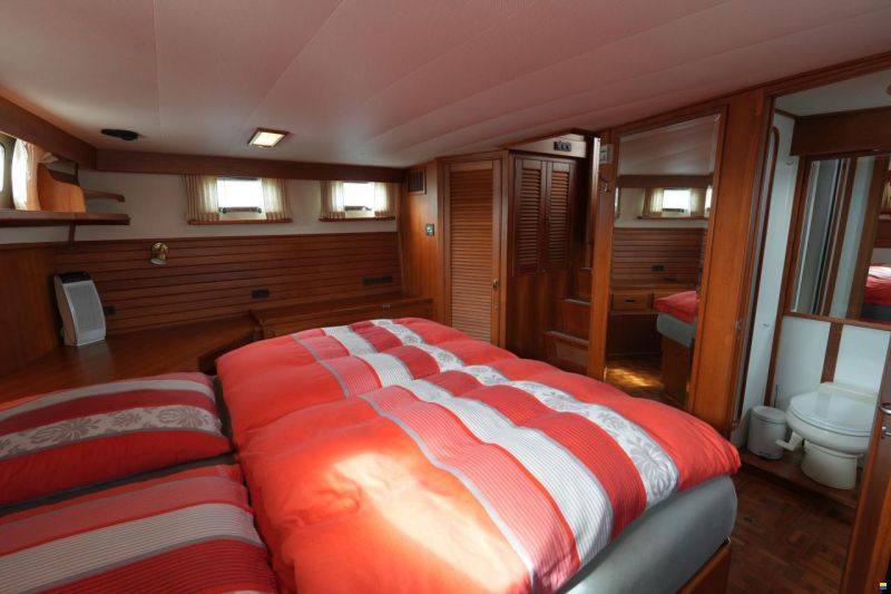 Grand Banks 46 Motor Yacht