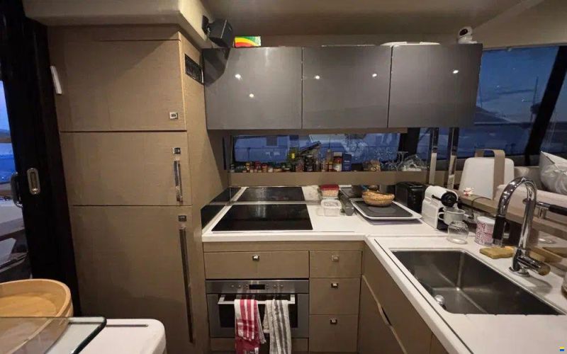 Jeanneau Prestige 560