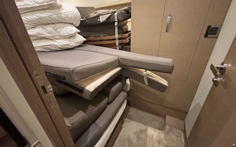 Jeanneau Prestige 560