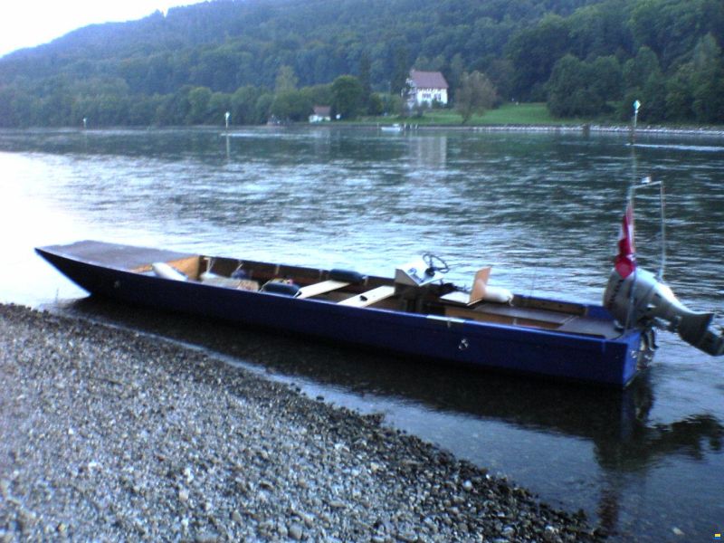 Motorboot / Holzboot / Armee-F&auml;hrboot