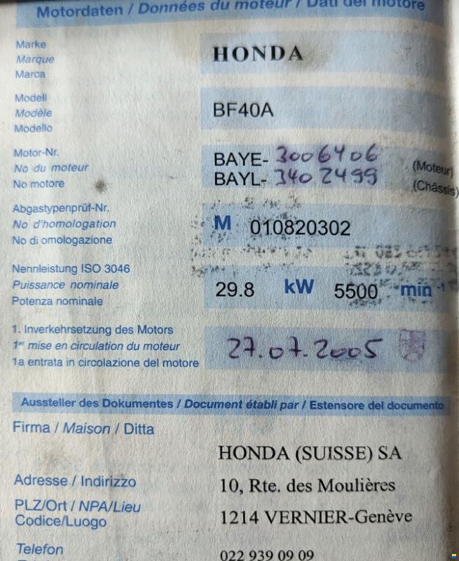 Motorboot / Holzboot / Armee-Fährboot