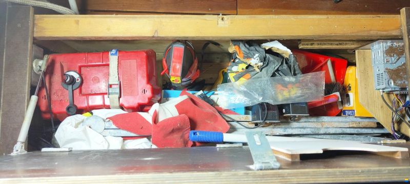 Motorboot / Holzboot / Armee-Fährboot