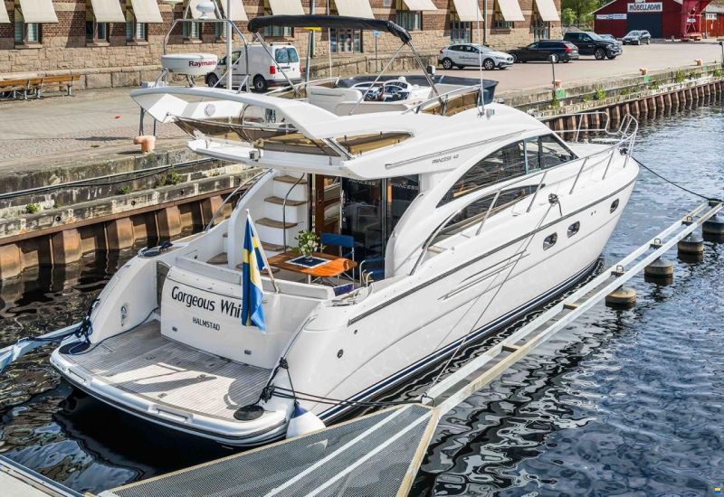 Princess 42 Flybridge