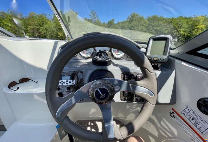 Stingray 208 CR Cabin