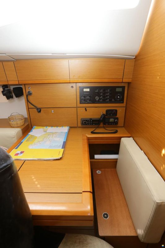 Jeanneau 54