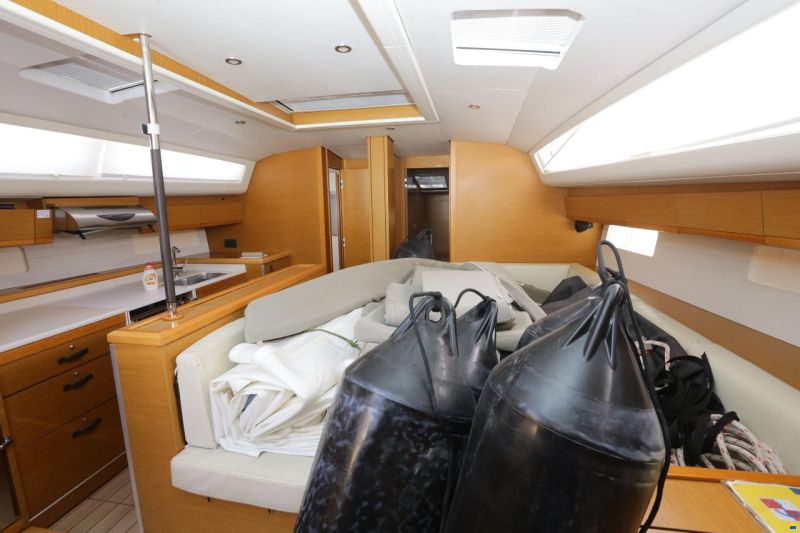 Jeanneau 54