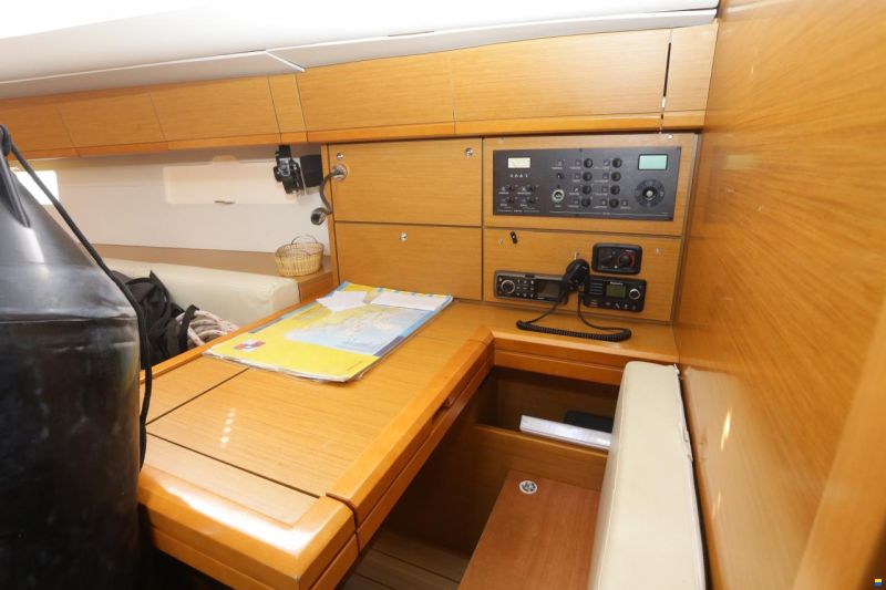 Jeanneau 54