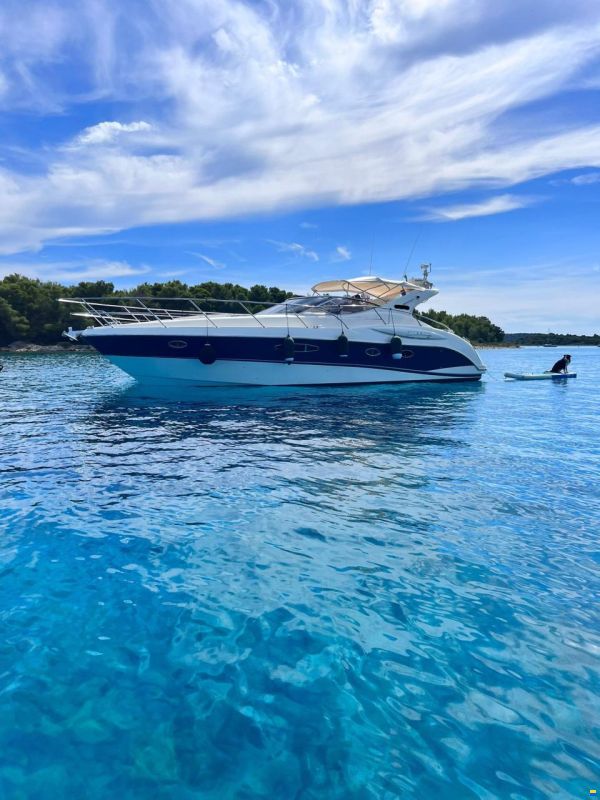 Azimut Atlantis 42