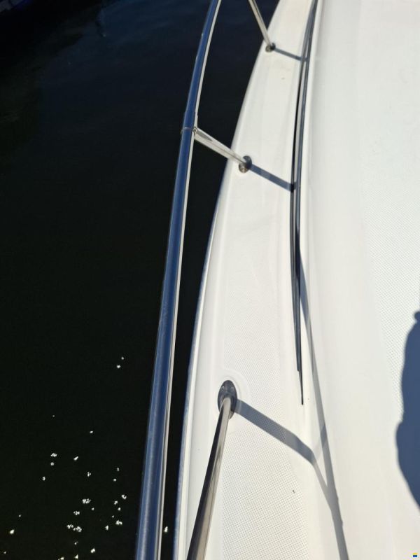 Bayliner 3055