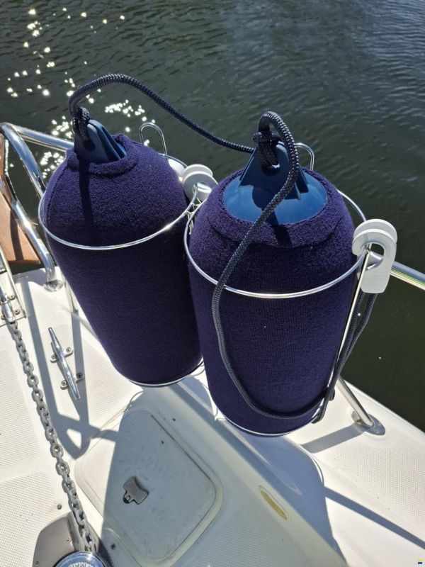 Bayliner 3055