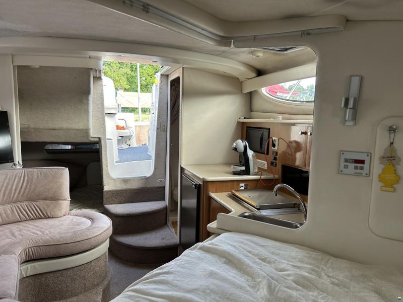 Bayliner 3055