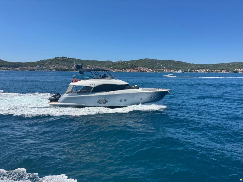 Monte Carlo Yachts 65 fly