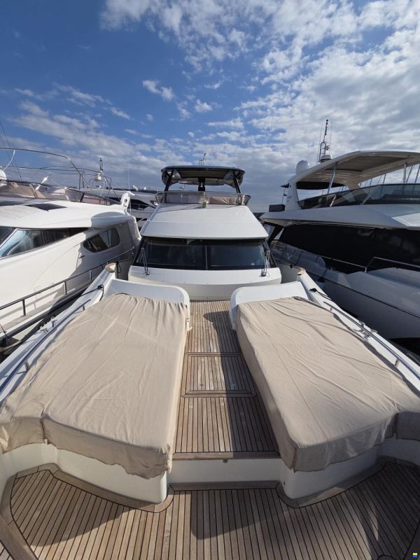 Monte Carlo Yachts 65 fly