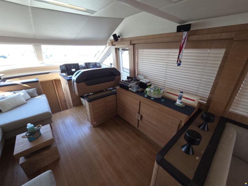 Monte Carlo Yachts 65 fly