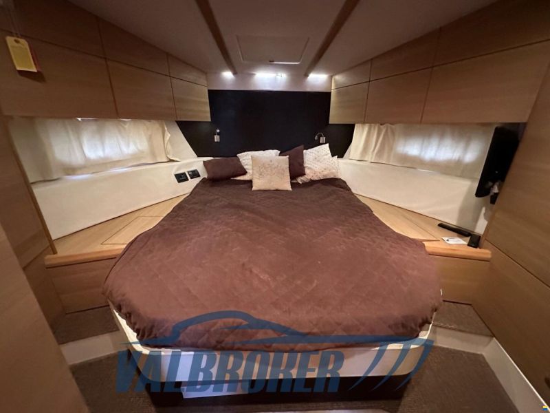 Sealine SC 47