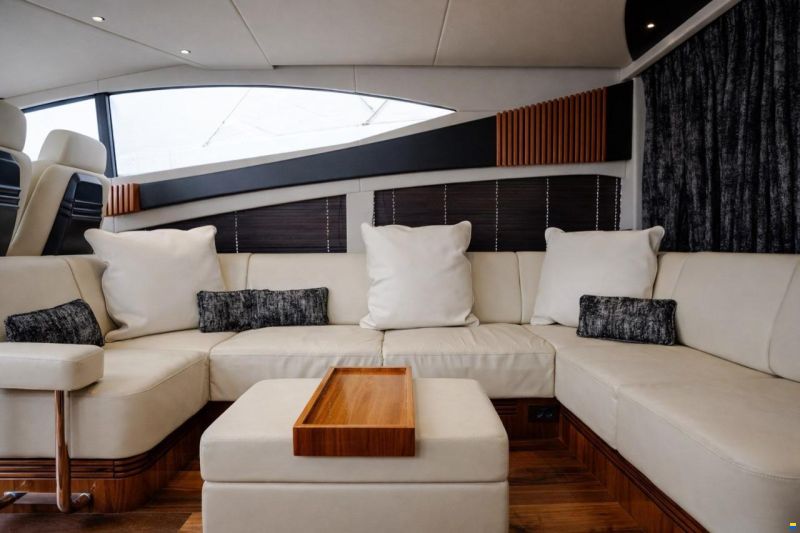 Sunseeker 68 SPORT YACHT