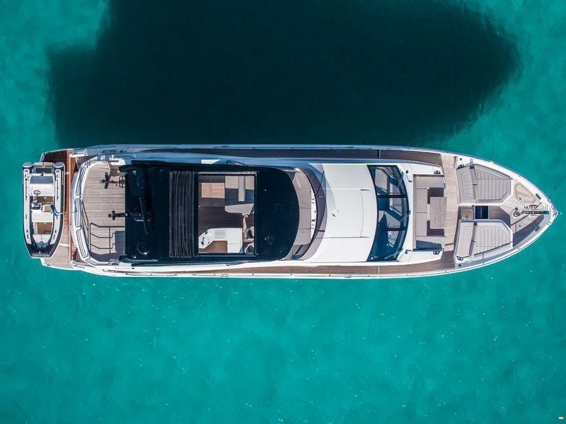 Sunseeker 76 Yacht